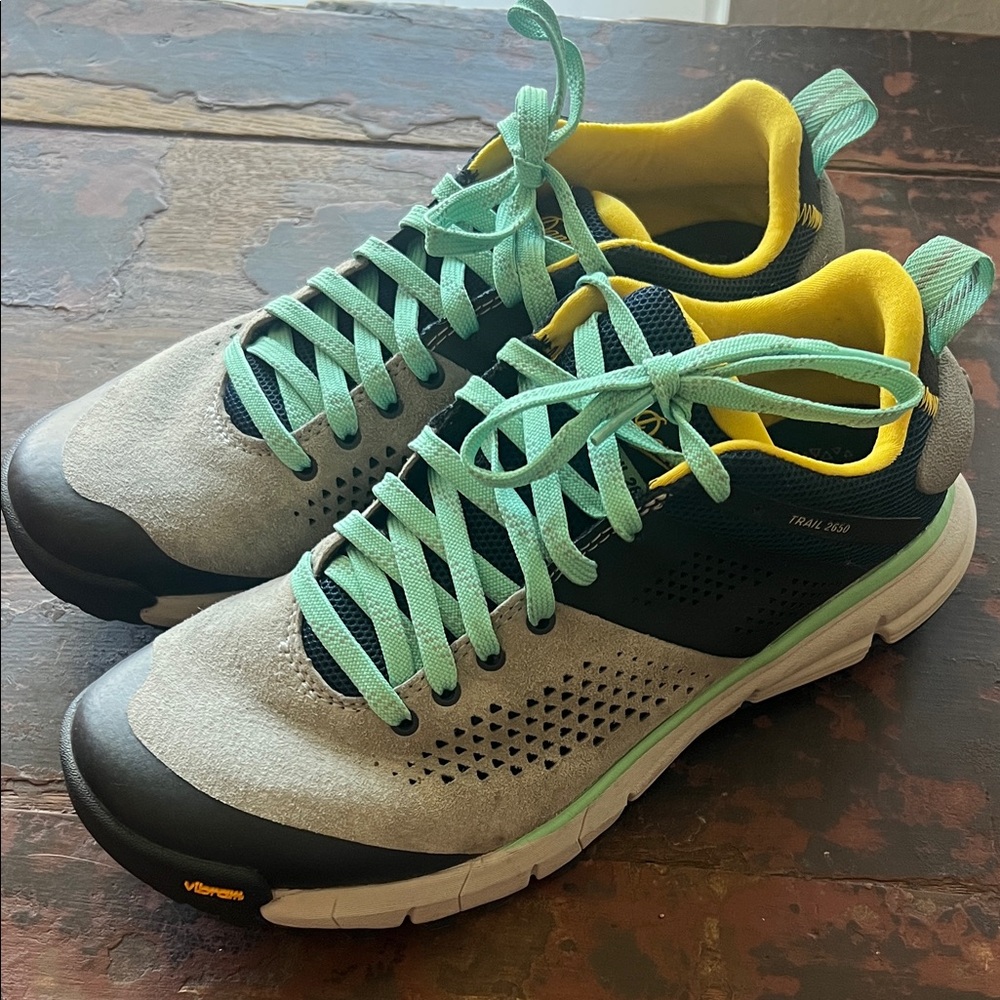 Women’s  like new Danner Gray and Yellow Hiking Shoes Size 9.5